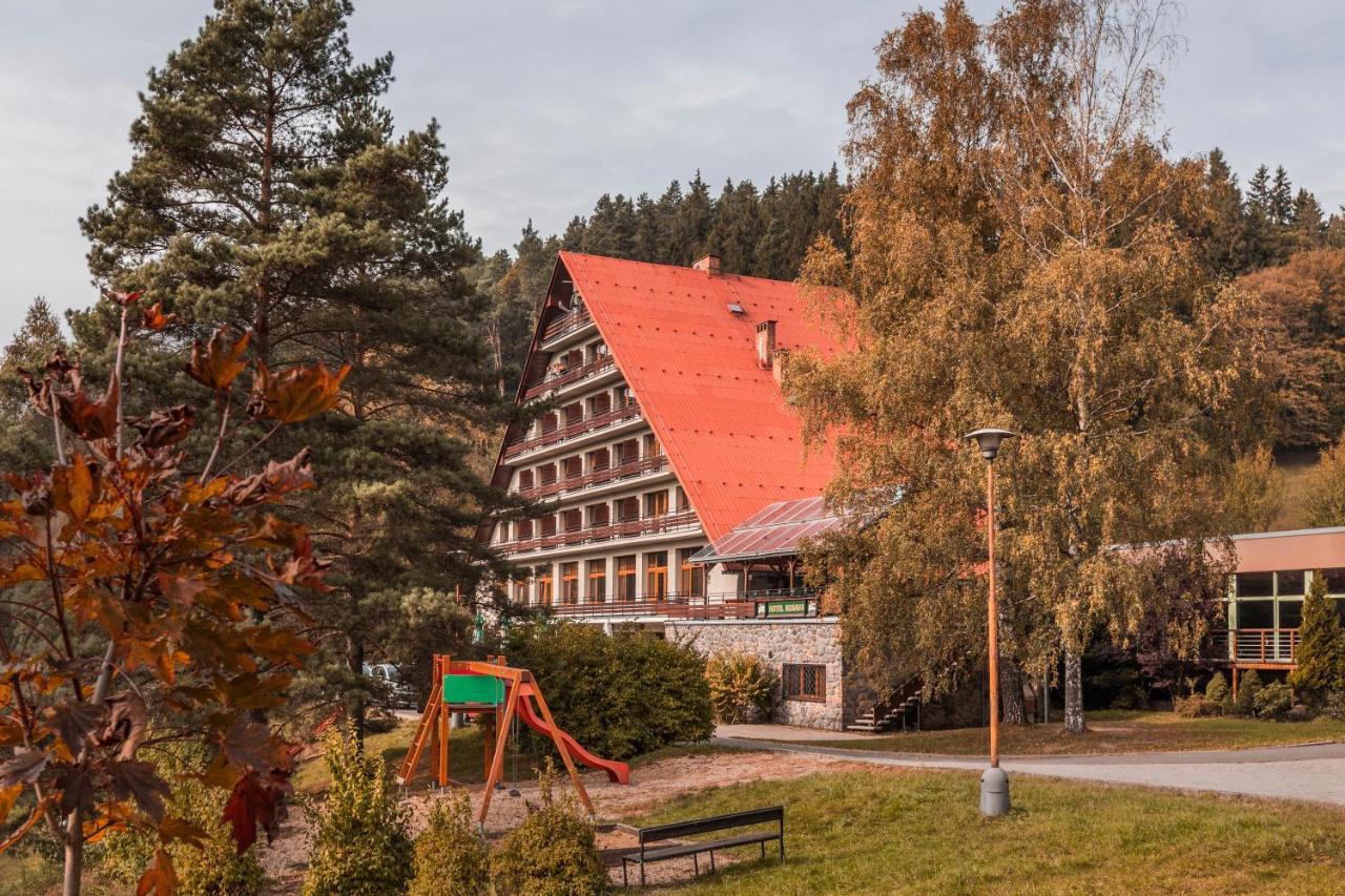 Hotel Rusava מראה חיצוני תמונה
