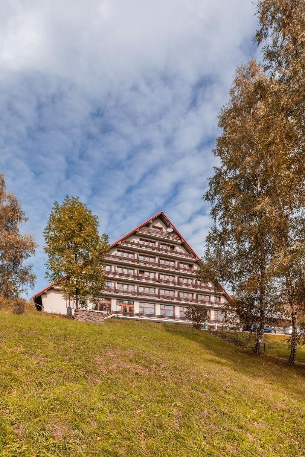 Hotel Rusava מראה חיצוני תמונה