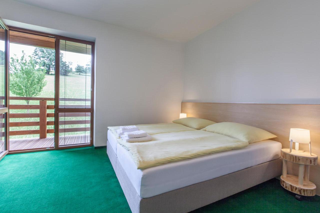 Hotel Rusava מראה חיצוני תמונה
